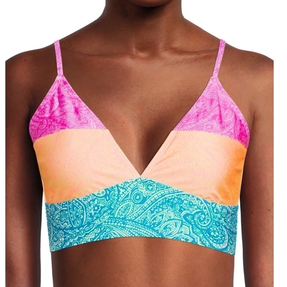 Other - D01.4. Color blocked printed bikini top with adjustable straps size L (11/13)